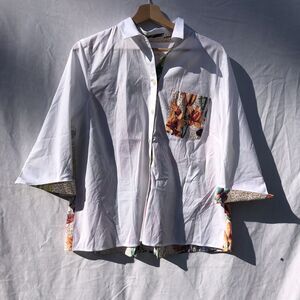 Chico's Size 2 White with Floral Button Up Shirt No Iron Cotton Blend
